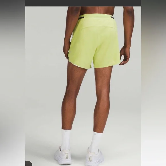 Lululemon Fast and Free short lined Wasabi. Mens size small - Picture 3 of 15